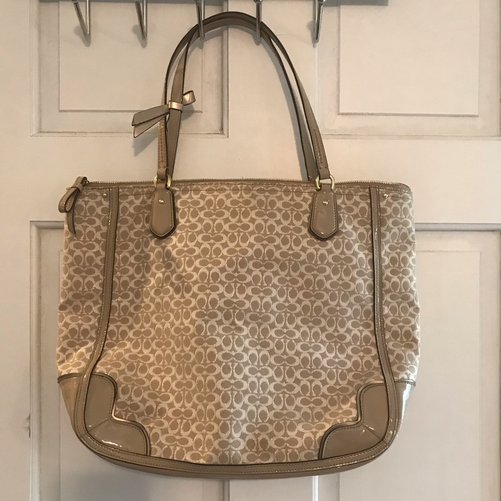 Large Coach tote